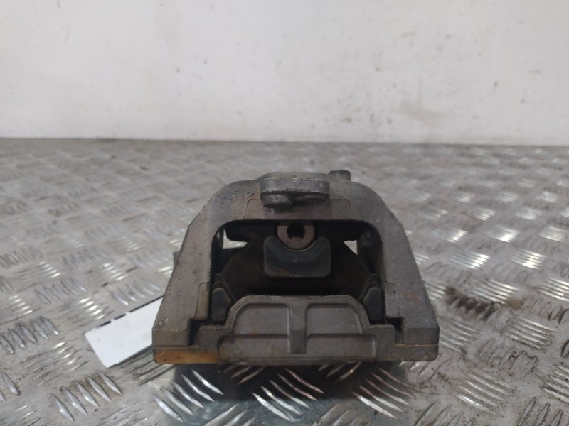 Recambio de soporte motor para skoda octavia i (1u2) 1.9 tdi referencia OEM IAM 1J0199262BE  