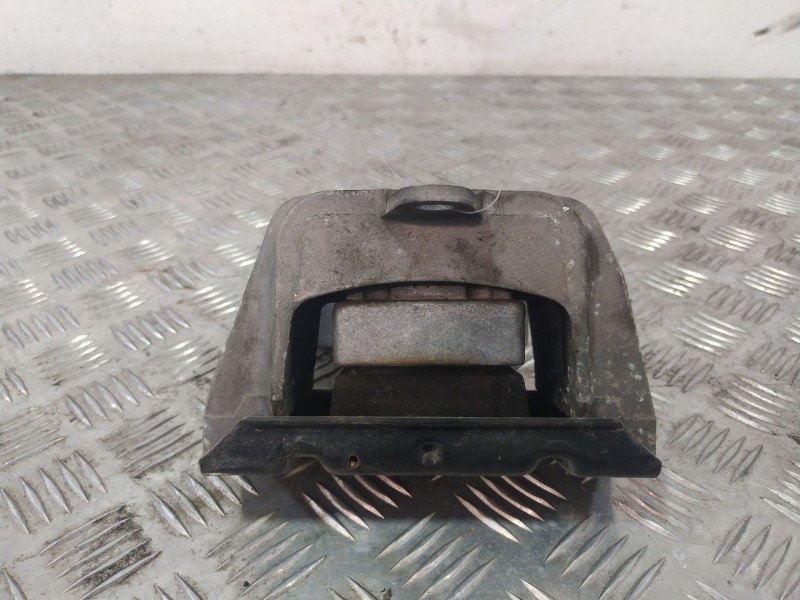 Recambio de soporte motor para skoda octavia i (1u2) 1.9 tdi referencia OEM IAM 1J0199555  