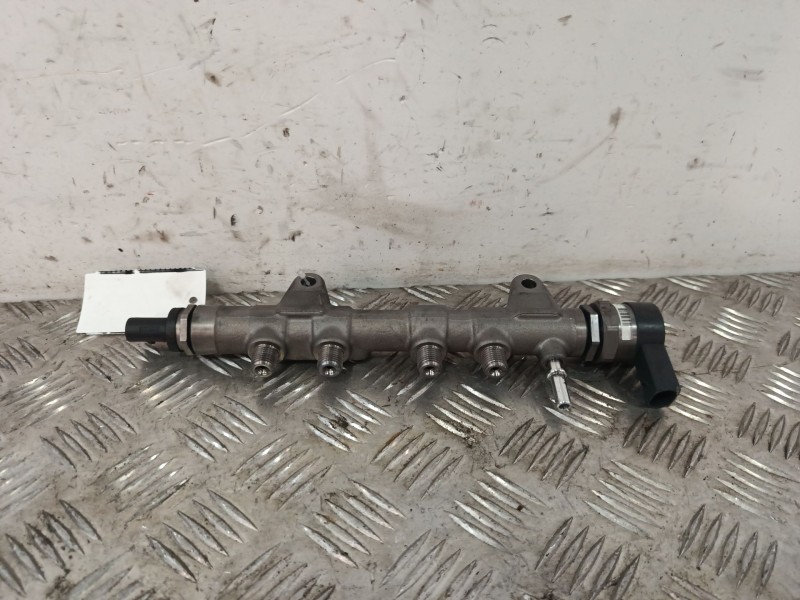 Recambio de rampa inyectora para mini mini (f55) cooper d referencia OEM IAM 851162903  
