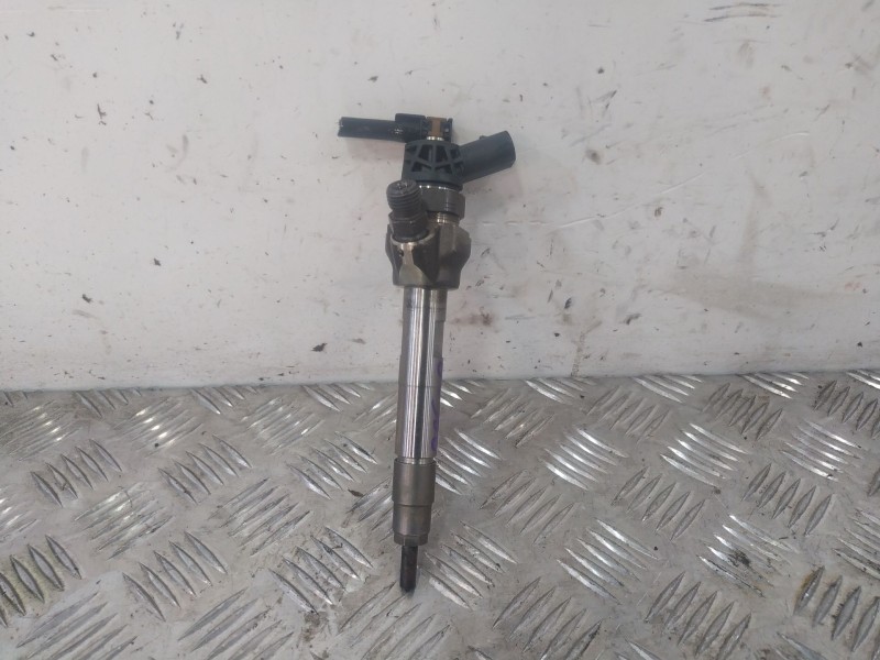 Recambio de inyector para mini mini (f55) cooper d referencia OEM IAM 8511630  
