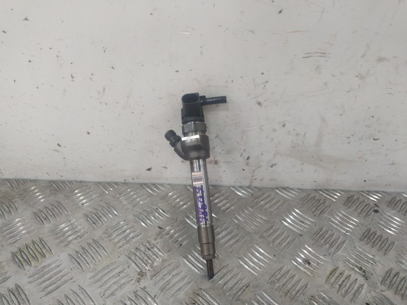 Recambio de inyector para mini mini (f55) cooper d referencia OEM IAM 8511630  