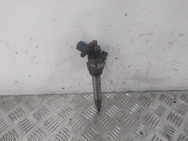Recambio de inyector para mini mini (f55) cooper d referencia OEM IAM 8511630  