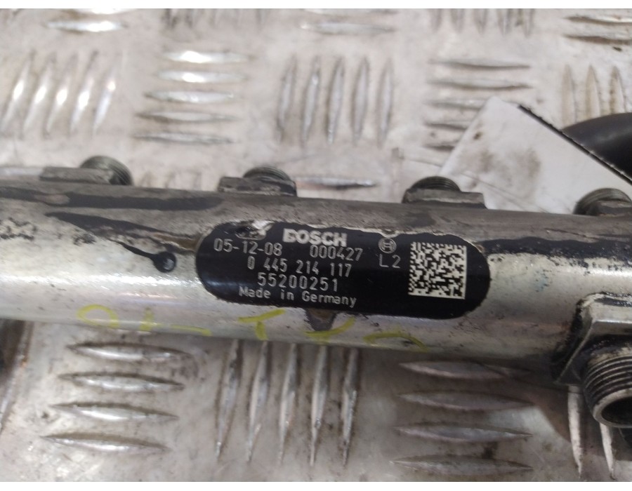 Recambio de rampa inyectora para opel astra h gtc (a04) 1.9 cdti (l08) referencia OEM IAM 0445214117  