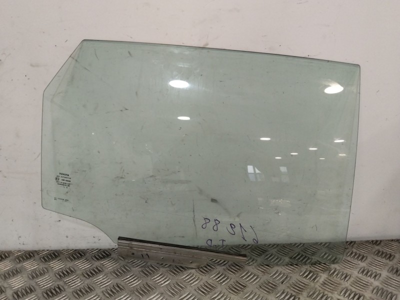 Recambio de luna trasera derecha para toyota auris (_e18_) 1.2 (nre185_) referencia OEM IAM 43R00048  