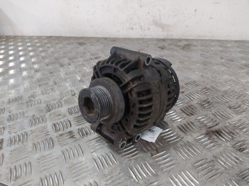 Recambio de alternador para dacia sandero (bs_) 1.4 (bs0c, bs0a, bs0g, bs1f, bs0e) referencia OEM IAM 8200727051A  