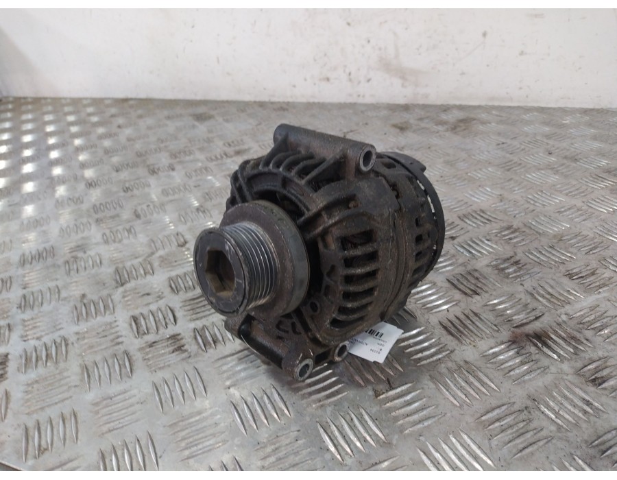 Recambio de alternador para dacia sandero (bs_) 1.4 (bs0c, bs0a, bs0g, bs1f, bs0e) referencia OEM IAM 8200727051A  