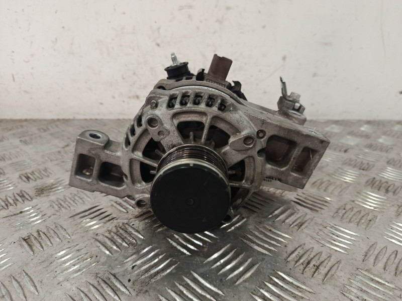 Recambio de alternador para toyota auris (_e18_) 1.2 (nre185_) referencia OEM IAM 270600Y230  