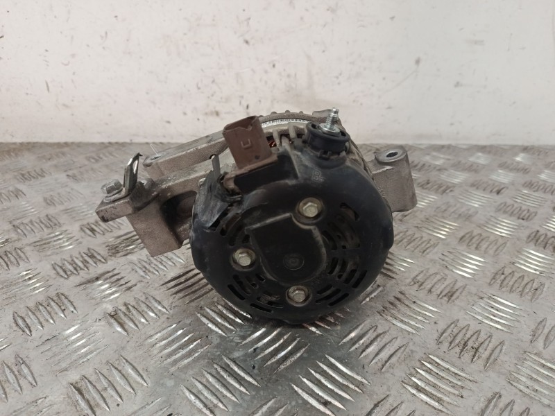 Recambio de alternador para toyota auris (_e18_) 1.2 (nre185_) referencia OEM IAM 270600Y230  