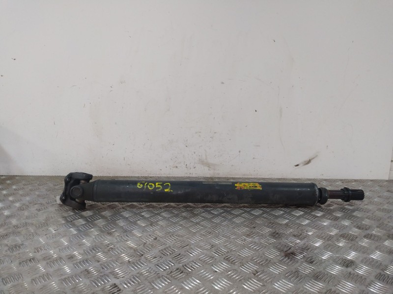Recambio de transmision central trasera para nissan atleon 120 tk110.35 tk56.35/4 referencia OEM IAM 411547  