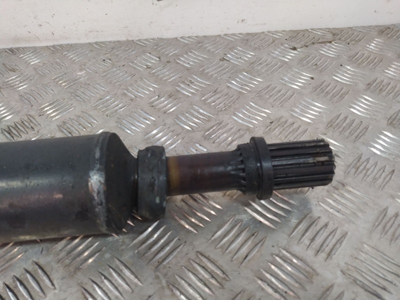 Recambio de transmision central trasera para nissan atleon 120 tk110.35 tk56.35/4 referencia OEM IAM 411547  
