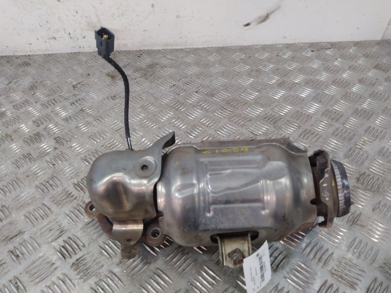 Recambio de catalizador para toyota auris (_e18_) 1.2 (nre185_) referencia OEM IAM 2505147150  