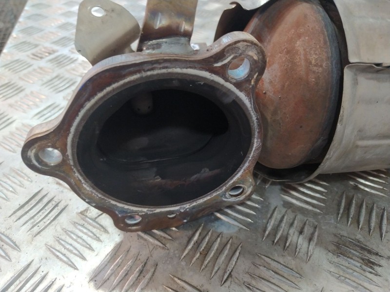 Recambio de catalizador para toyota auris (_e18_) 1.2 (nre185_) referencia OEM IAM 2505147150  