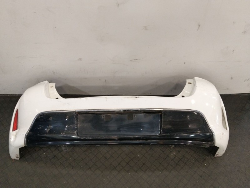 Recambio de paragolpes trasero para toyota auris (_e18_) 1.4 d-4d (nde180_) referencia OEM IAM 5215902997  