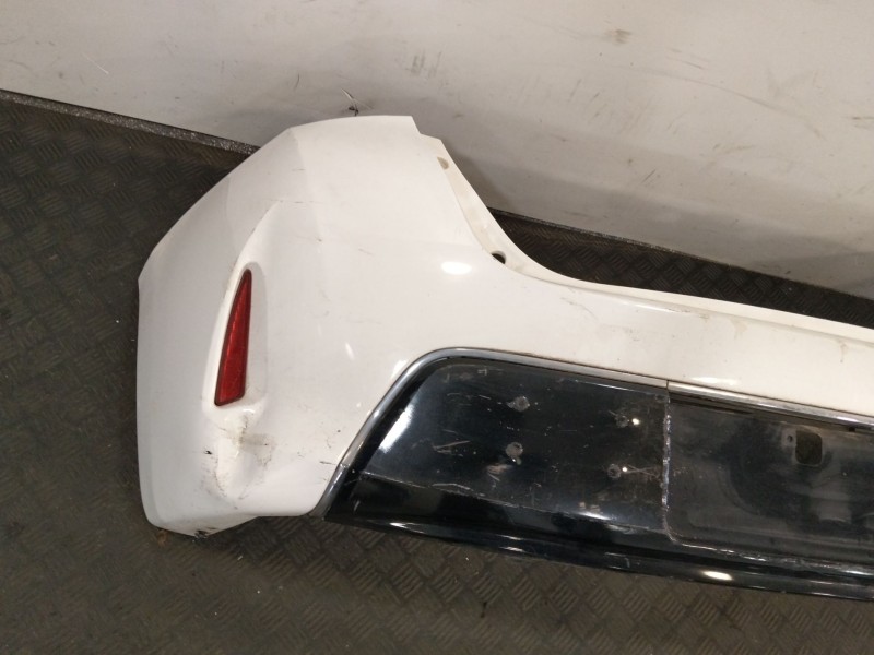 Recambio de paragolpes trasero para toyota auris (_e18_) 1.4 d-4d (nde180_) referencia OEM IAM 5215902997  