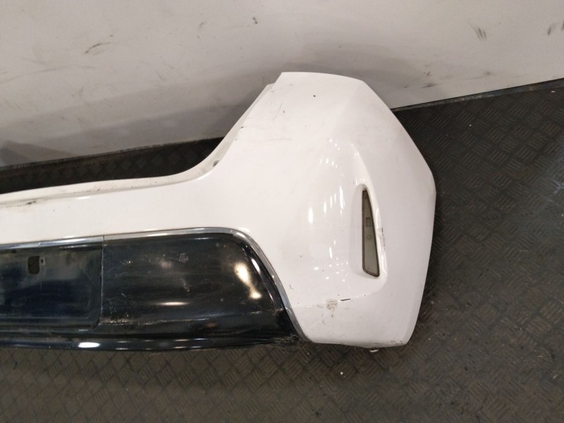 Recambio de paragolpes trasero para toyota auris (_e18_) 1.4 d-4d (nde180_) referencia OEM IAM 5215902997  