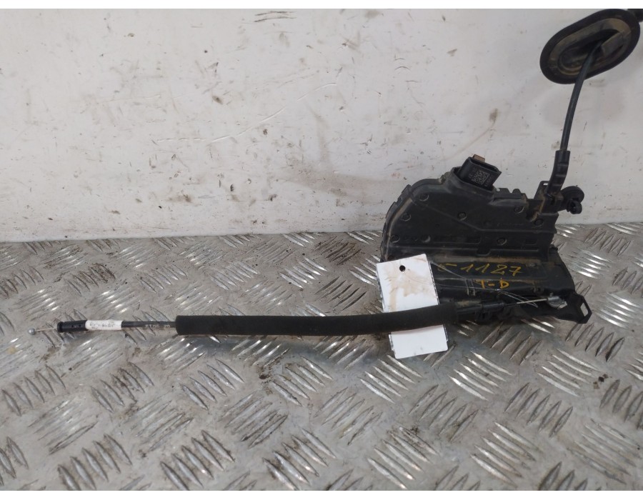 Recambio de cerradura puerta trasera derecha para renault clio iv (bh_) 0.9 tce 90 referencia OEM IAM 825000767R  