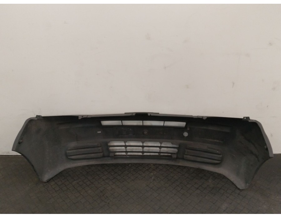 Recambio de paragolpes delantero para renault trafic ii furgoneta (fl) 1.9 dci 100 (fl0c) referencia OEM IAM 7700312785  