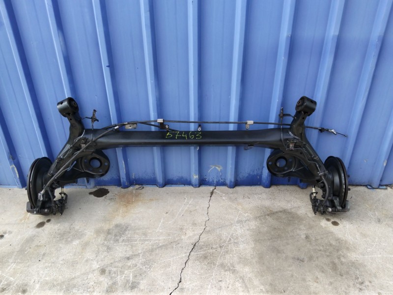 Recambio de puente trasero para toyota auris (_e18_) 1.4 d-4d (nde180_) referencia OEM IAM   