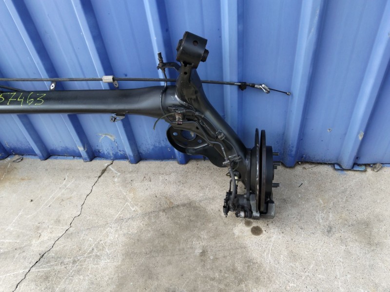 Recambio de puente trasero para toyota auris (_e18_) 1.4 d-4d (nde180_) referencia OEM IAM   
