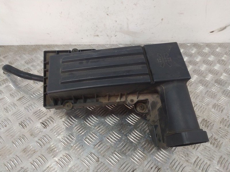 Recambio de soporte filtro aire para seat altea (5p1) 1.9 tdi referencia OEM IAM   