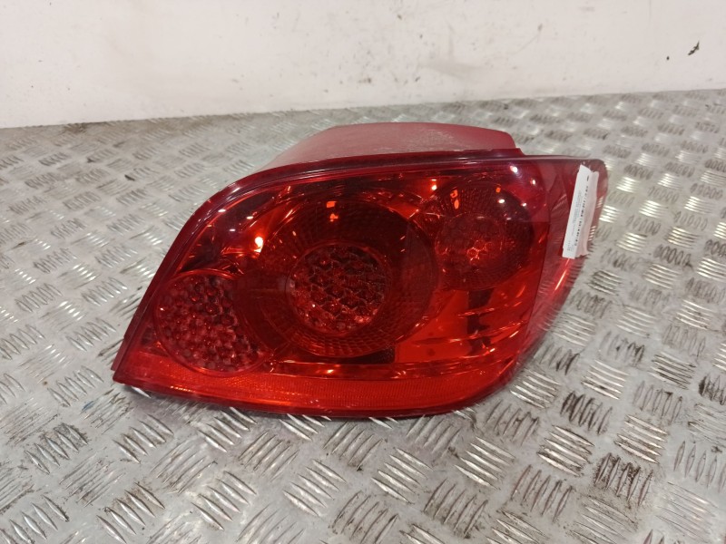 Recambio de piloto trasero derecho para peugeot 307 (3a/c) 1.6 hdi 110 referencia OEM IAM 557674B3075  