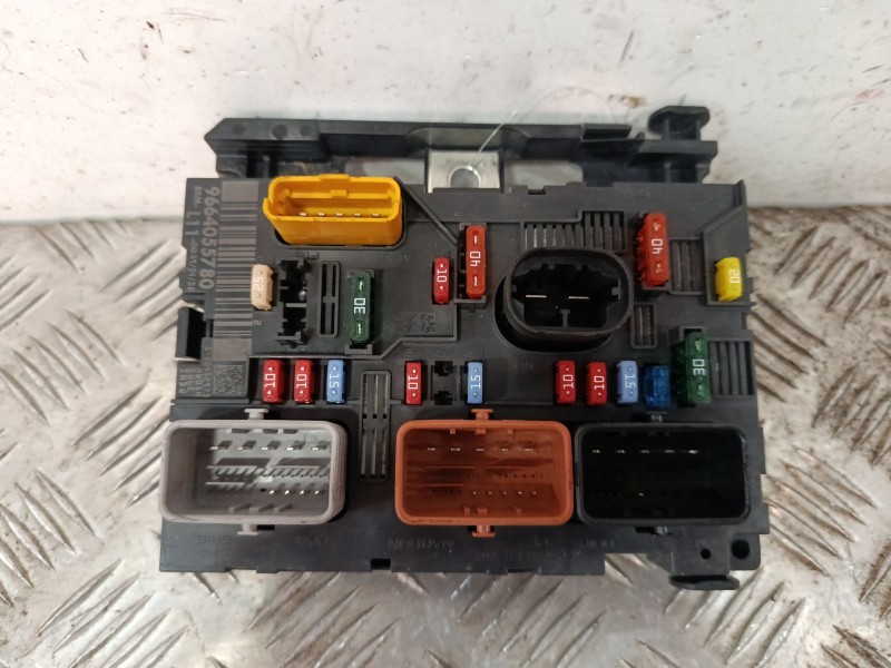 Recambio de caja fusibles para peugeot 207/207+ (wa_, wc_) 1.6 16v turbo referencia OEM IAM 9661086980  