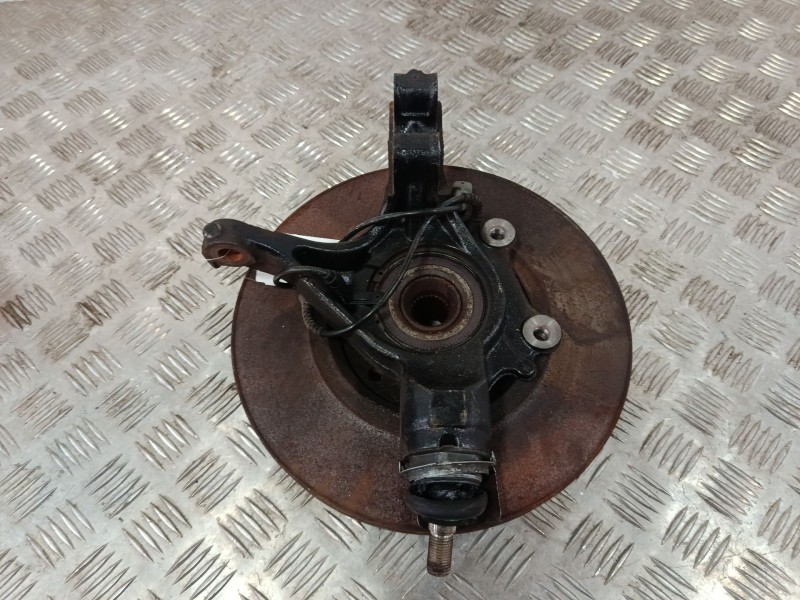 Recambio de mangueta delantera izquierda para citroën c4 lim. 1.6 16v referencia OEM IAM 17274473  