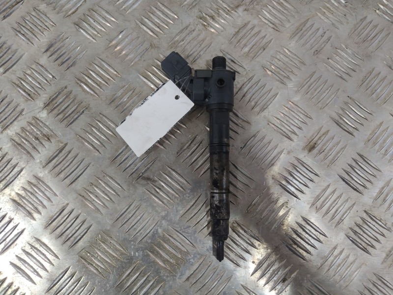 Recambio de inyector para volvo v60 i cross country (157) d4 referencia OEM IAM 9033065 36010045 