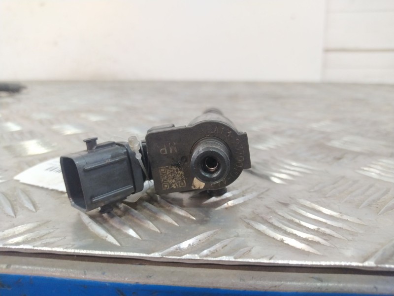 Recambio de inyector para volvo v60 i cross country (157) d4 referencia OEM IAM 9033065 36010045 