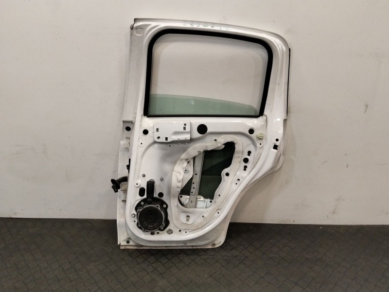Recambio de puerta trasera derecha para citroën c3 referencia OEM IAM 9004CJ  