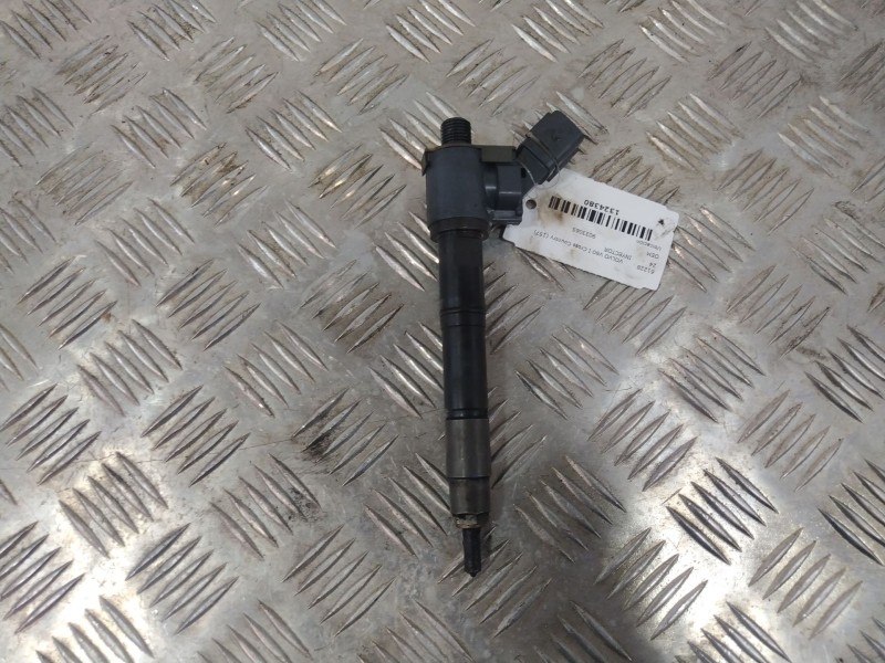 Recambio de inyector para volvo v60 i cross country (157) d4 referencia OEM IAM 9033065 36010045 