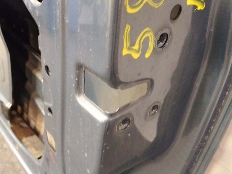Recambio de puerta delantera derecha para renault megane ii coupe/cabrio referencia OEM IAM 7751474926  