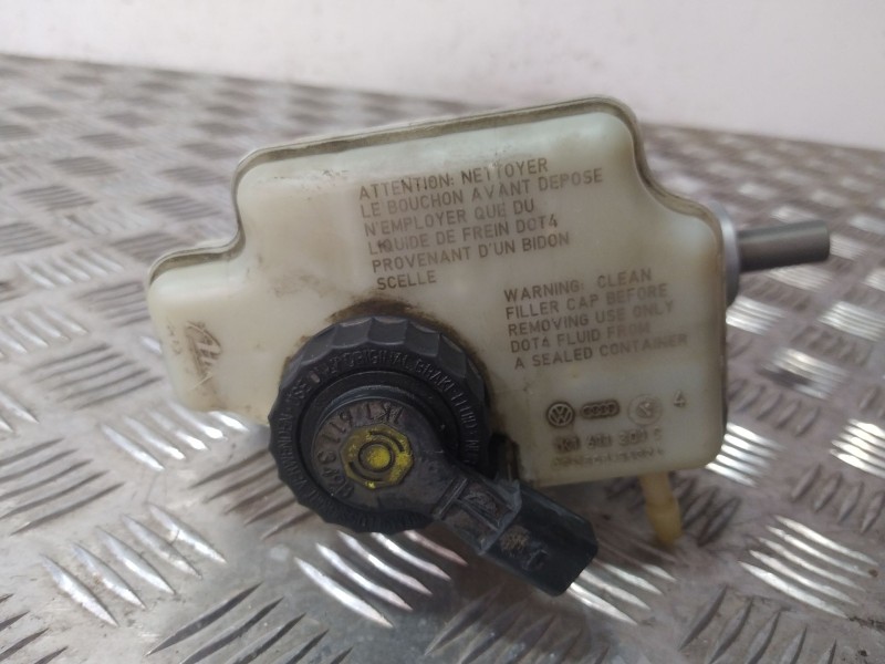Recambio de bomba freno para volkswagen golf v (1k1) 1.9 tdi referencia OEM IAM 1K1611301C  