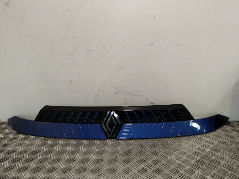 Recambio de rejilla delantera para renault captur ii (hf_) tce 160 (hfn1) referencia OEM IAM 620725607R  