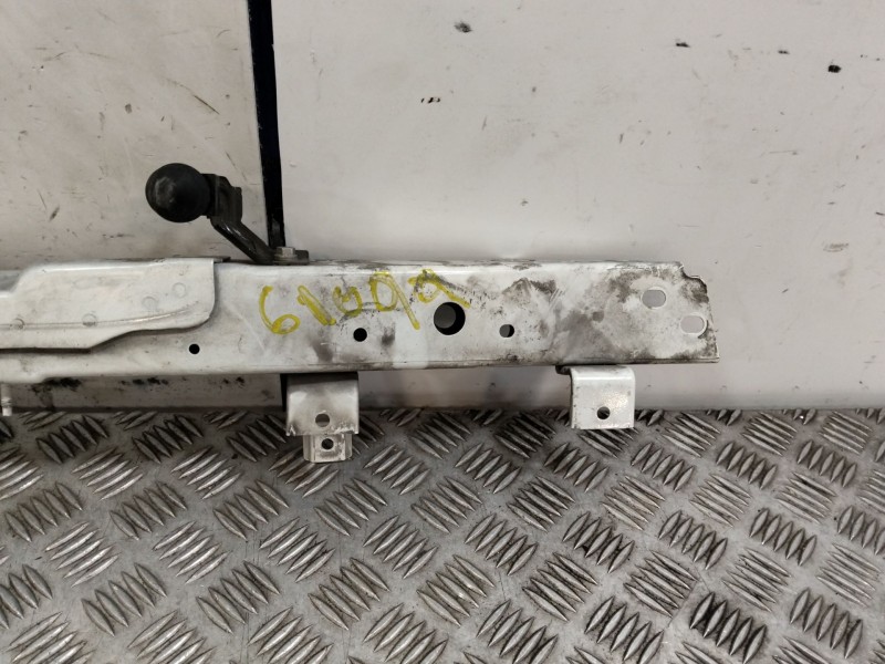 Recambio de travesaño superior delantero para nissan qashqai ii (j11, j11_) 1.7 dci referencia OEM IAM F25114EAMH  