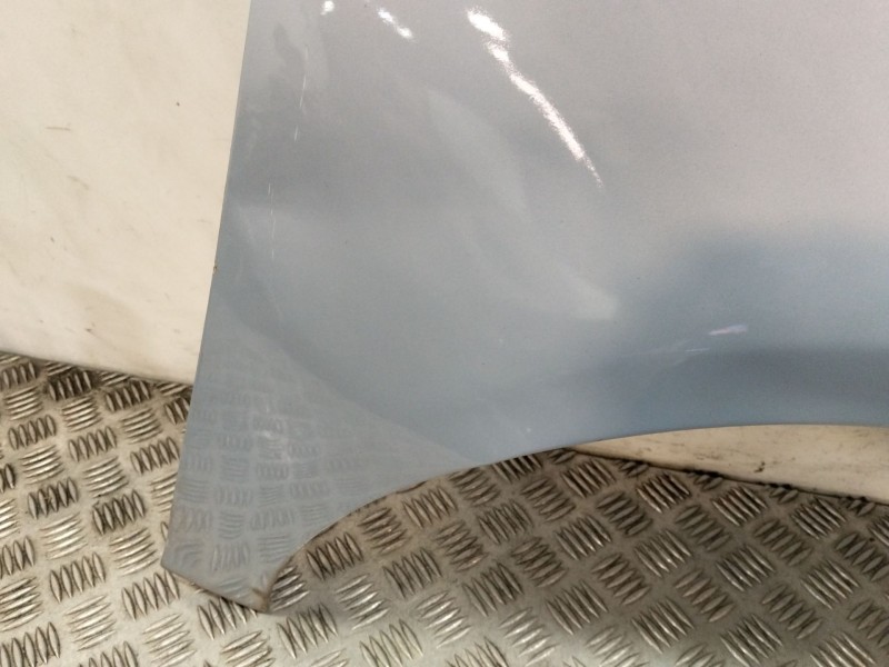 Recambio de aleta delantera derecha para volkswagen golf v (1k1) 2.0 tdi referencia OEM IAM 1K6821022A  