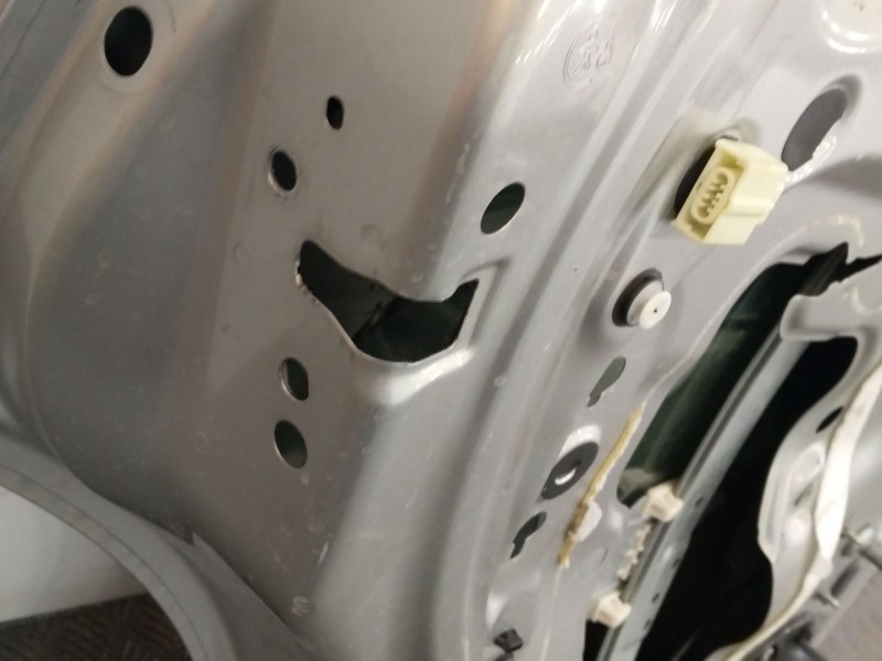 Recambio de puerta trasera izquierda para citroën c3 1.6 16v hdi referencia OEM IAM 9002CC  