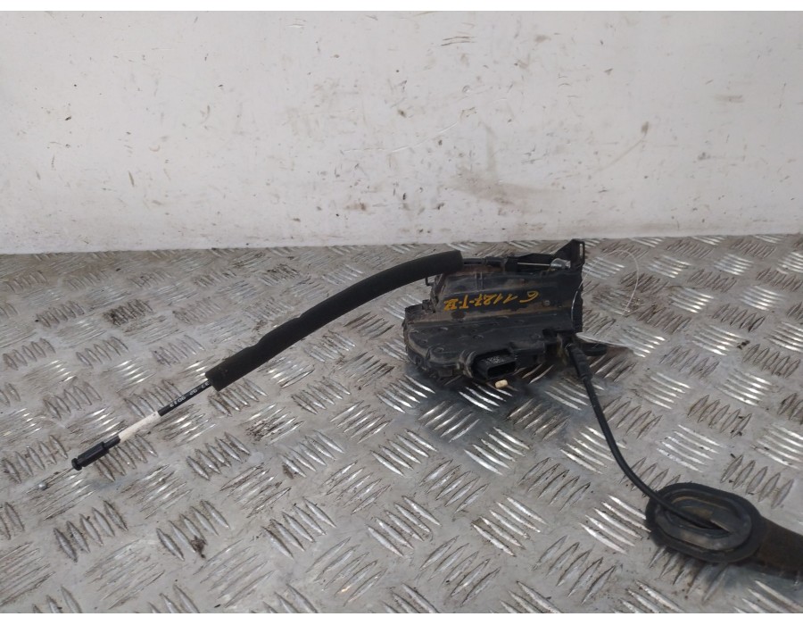 Recambio de cerradura puerta trasera izquierda para renault clio iv (bh_) 0.9 tce 90 referencia OEM IAM 825015591R  