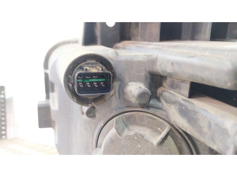 Recambio de faro derecho para hyundai kona (os, ose, osi) 1.0 t-gdi referencia OEM IAM 92102J9100  