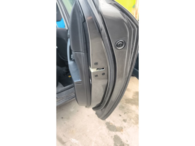 Recambio de cerradura puerta trasera derecha para mazda 3 (bl) 1.6 mz-cd (bl14) referencia OEM IAM BBM472310A  