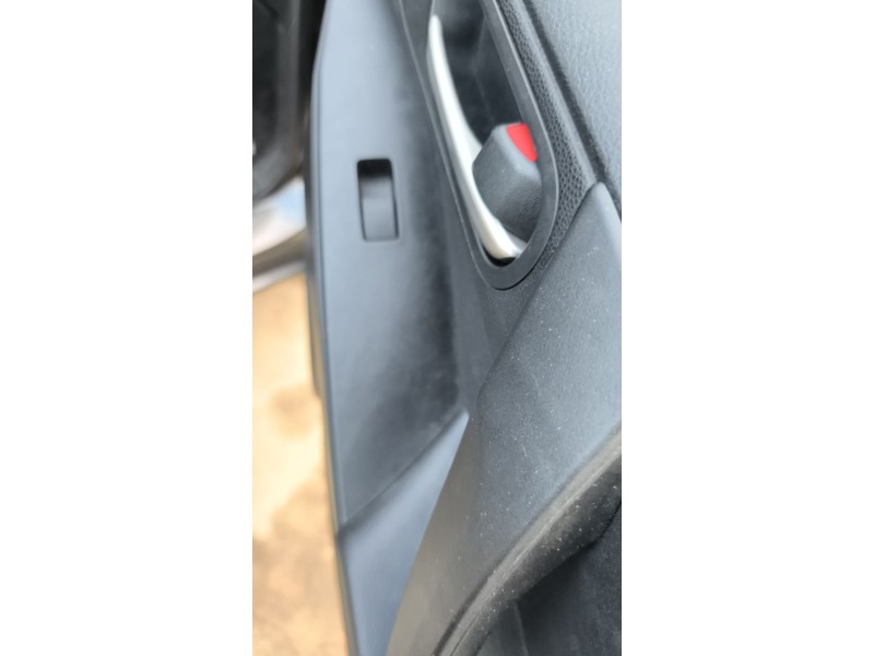 Recambio de mando elevalunas delantero derecho para mazda 3 (bl) 1.6 mz-cd (bl14) referencia OEM IAM BBM266370  