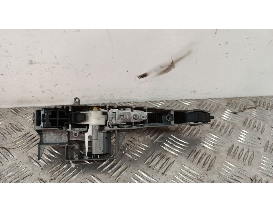 Recambio de maneta exterior delantera derecha para citroën c3 1.6 16v hdi referencia OEM IAM 9684559980  