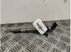 Recambio de inyector para volkswagen golf vi (5k1) 1.6 tdi referencia OEM IAM 03L130277S  