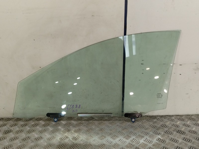 Recambio de luna delantera derecha para toyota auris (_e18_) 1.2 (nre185_) referencia OEM IAM 43R00049  
