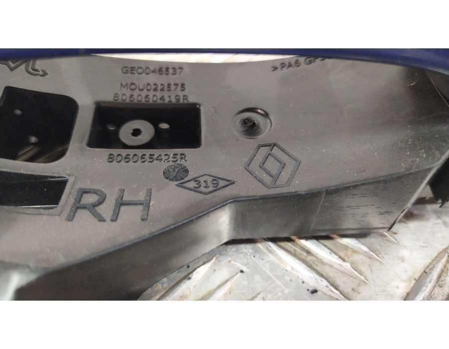 Recambio de maneta exterior trasera izquierda para renault captur ii (hf_) tce 160 (hfn1) referencia OEM IAM 806068654R  