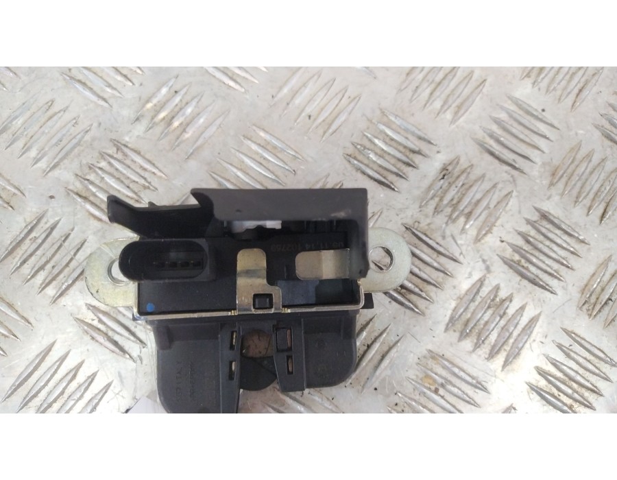 Recambio de cerradura maletero / porton para volkswagen polo v (6r1, 6c1) 1.4 tdi referencia OEM IAM 6R0827505E9B9  