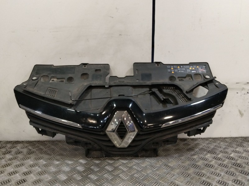 Recambio de rejilla delantera para renault clio iv (bh_) 0.9 tce 90 referencia OEM IAM 622562901R  