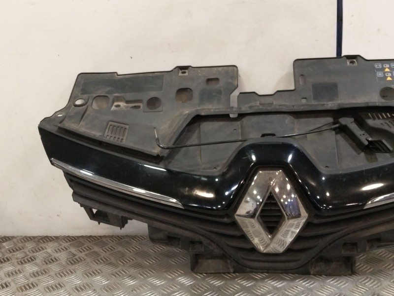 Recambio de rejilla delantera para renault clio iv (bh_) 0.9 tce 90 referencia OEM IAM 622562901R  