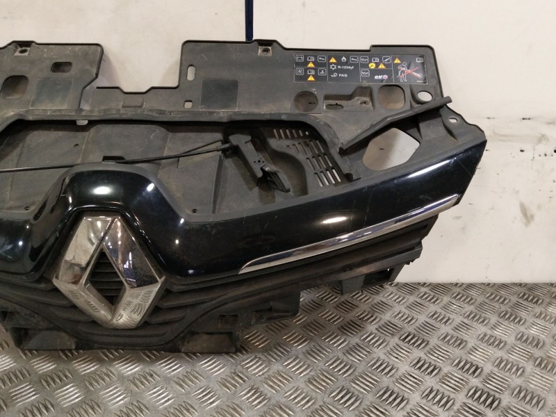 Recambio de rejilla delantera para renault clio iv (bh_) 0.9 tce 90 referencia OEM IAM 622562901R  