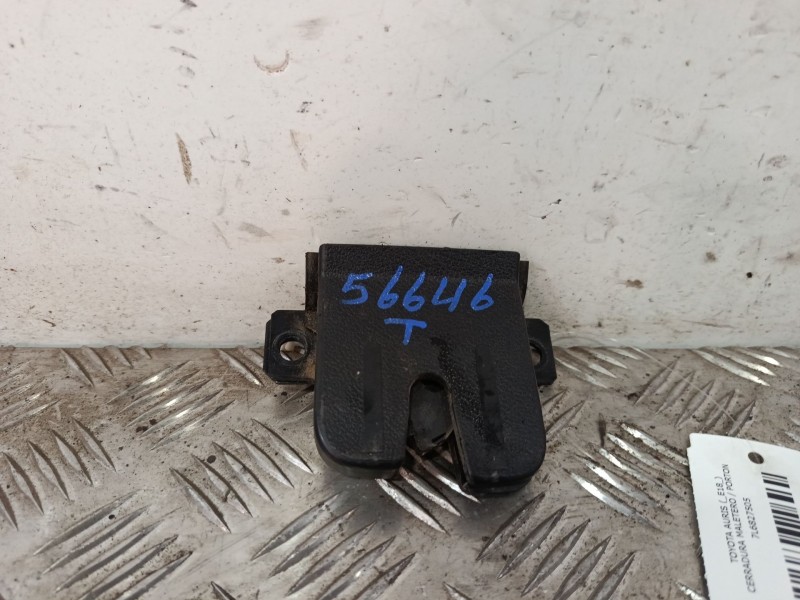 Recambio de cerradura maletero / porton para toyota auris (_e18_) 1.2 (nre185_) referencia OEM IAM 7L6827505  